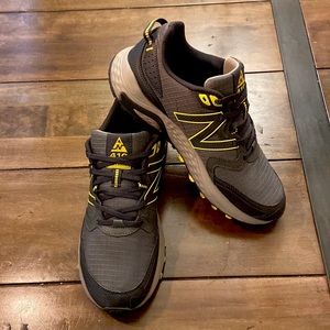 New Balance 410v7 Trail shoe - Mens 10